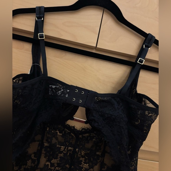 Aerie “Show Off Unlined Lace Bodysuit” - Picture 5 of 6